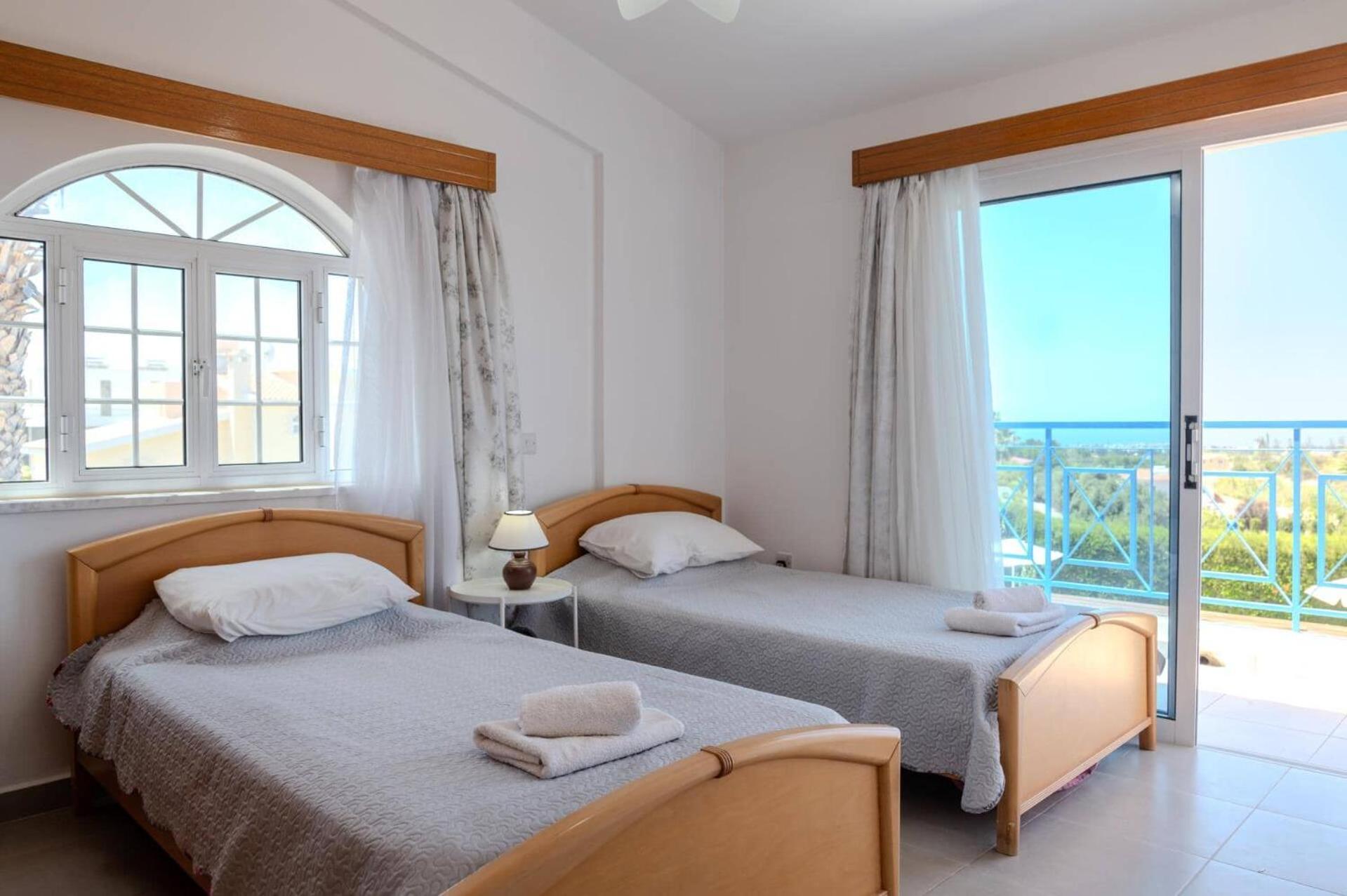 Villa Danae Coral Bay By Villa Plus Pégeia Exteriör bild